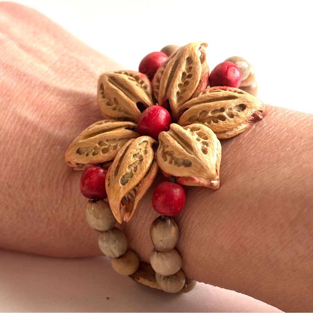Vintage‎ Natural Tropical Seed Bead Flower Cuff Bracelet - Small